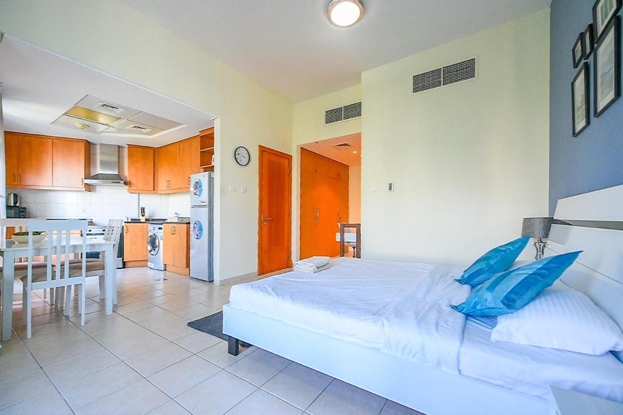 Luxury Escapes - Studio Near Ibn Battuta Mall & Metro - Mog 193 Discovery Gardens Дубай Екстериор снимка