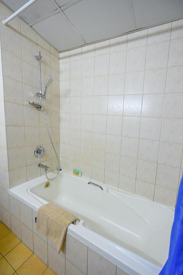 Luxury Escapes - Studio Near Ibn Battuta Mall & Metro - Mog 193 Discovery Gardens Дубай Екстериор снимка